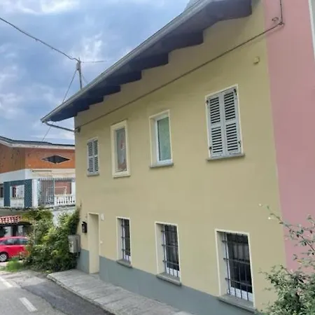 Apartment La Casetta Gialla *
