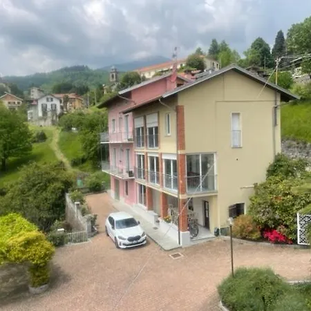 La Casetta Gialla Apartment