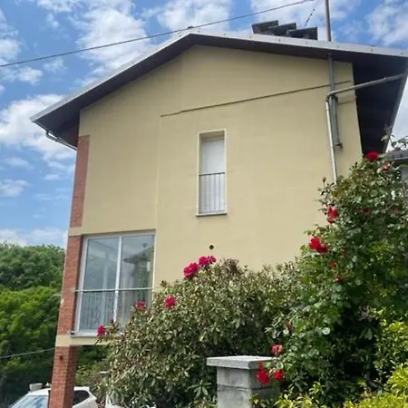 Apartment La Casetta Gialla