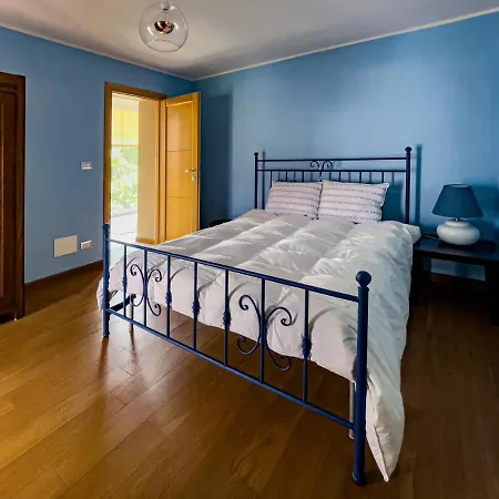 Apartment La Casetta Gialla
